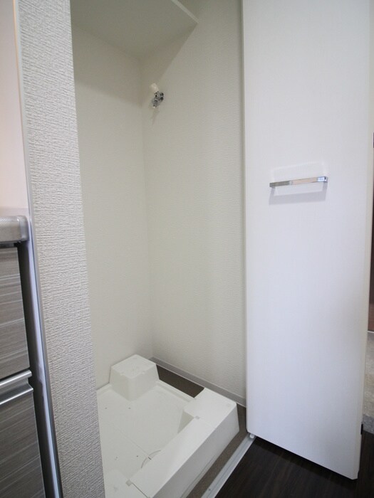 物件内観写真19　(洗濯機置場)