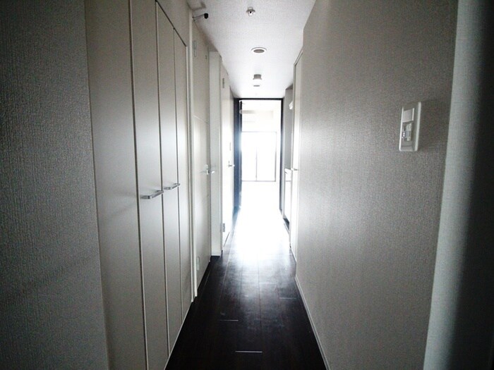 物件内観写真19　(廊下)