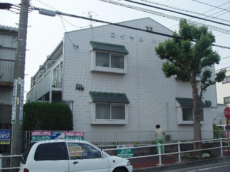 ロイヤルハイツ外観写真