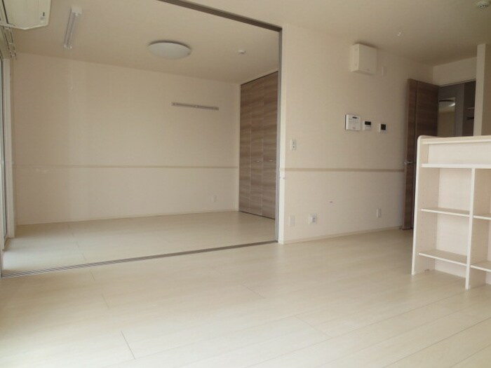 物件内観写真5　(居室)