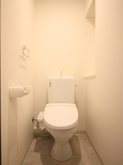 物件内観写真5　(トイレ)