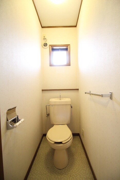 物件内観写真11　(トイレ)