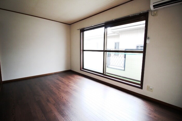 物件内観写真18　(居室)