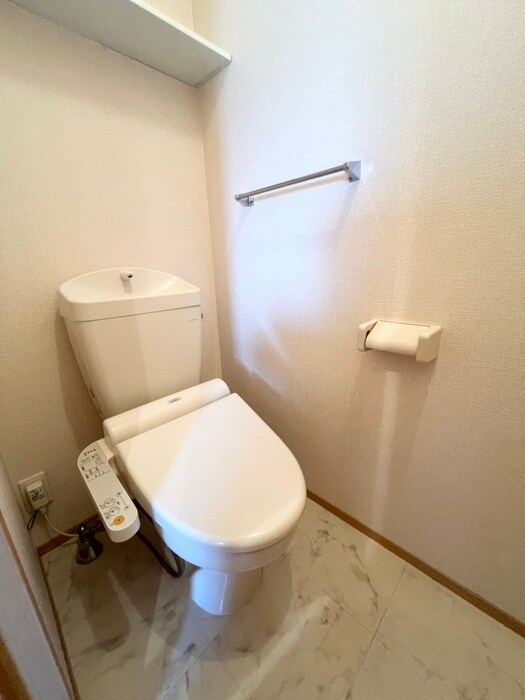 物件内観写真11　(トイレ)