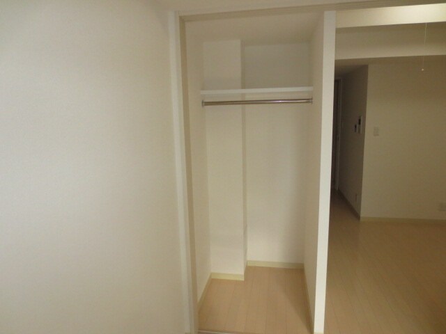 物件内観写真8　(収納)
