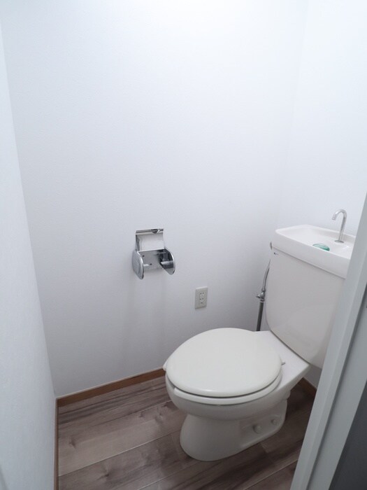 物件内観写真11　(トイレ)