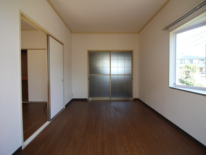 物件内観写真8　(居室)