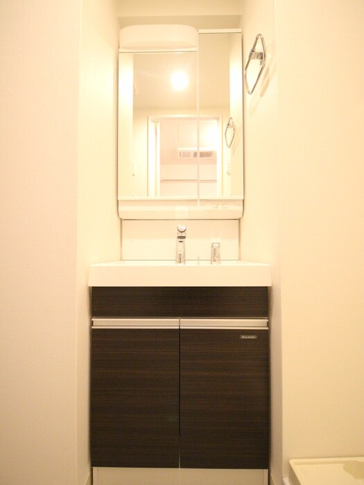 物件内観写真9　(洗面)