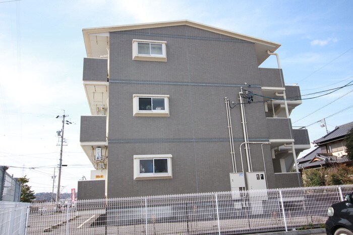 物件外観写真3　(外観写真)