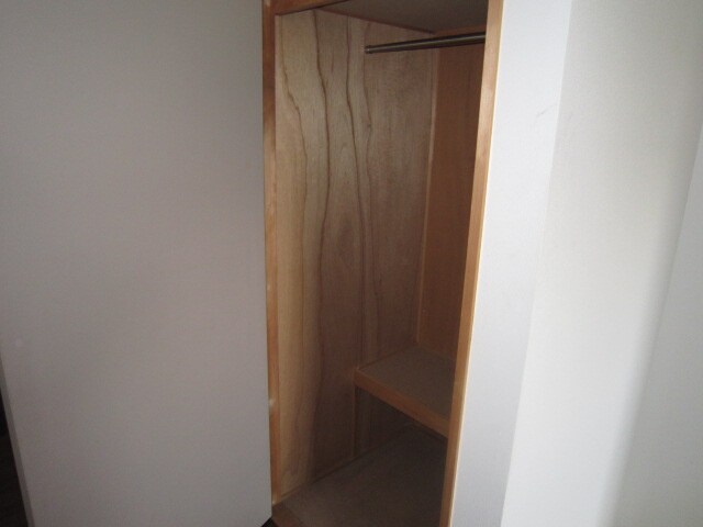 物件内観写真10　(収納)