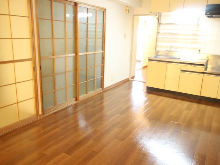 物件内観写真8　(居室)