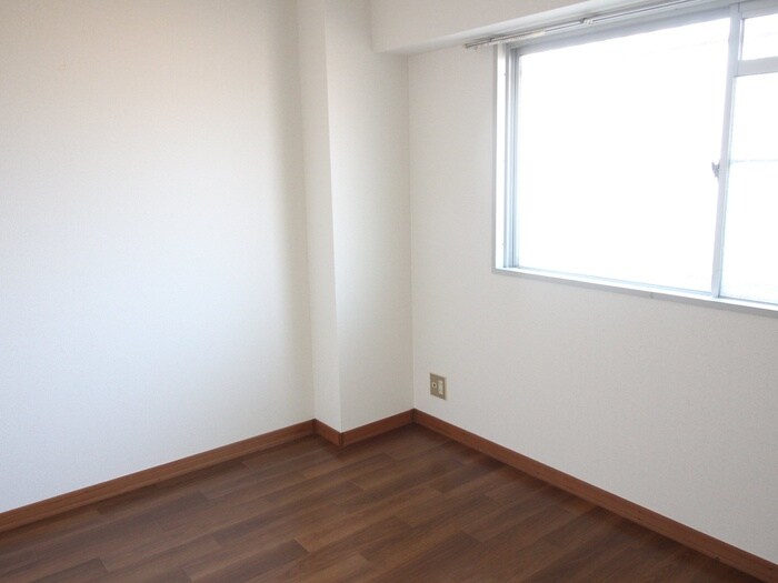 物件内観写真11　(居室)