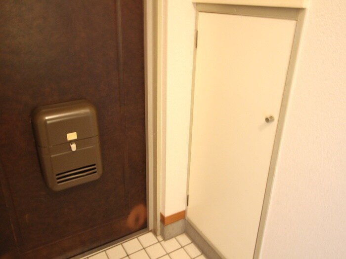 物件内観写真19　(玄関)