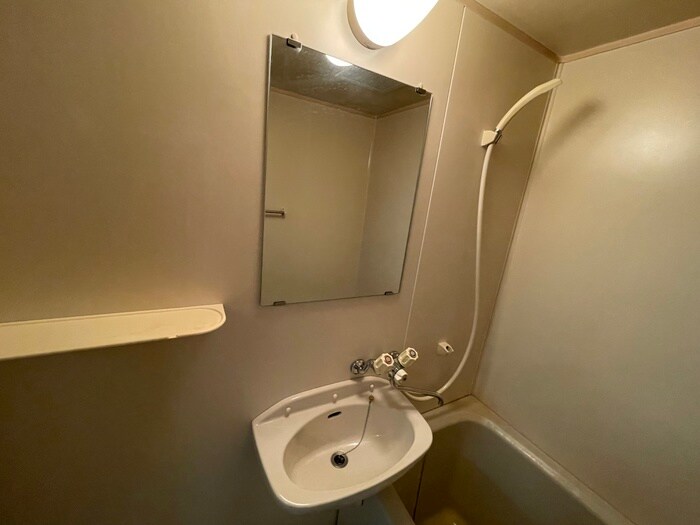 物件内観写真12　(洗面)