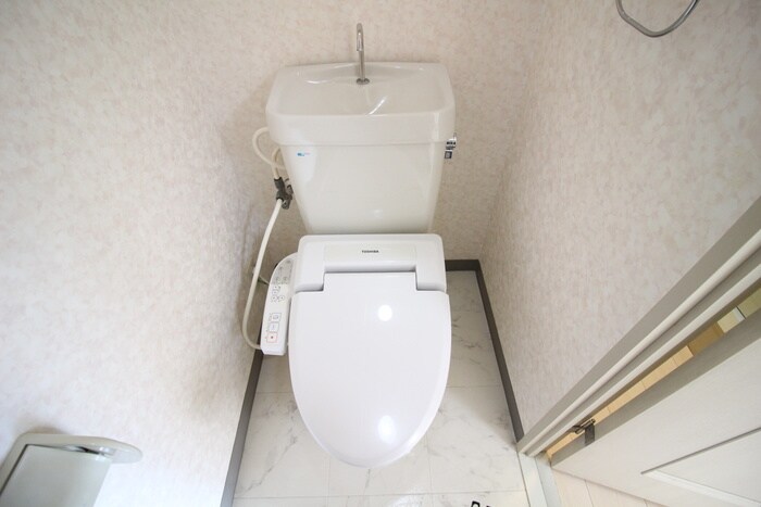 物件内観写真14　(トイレ)