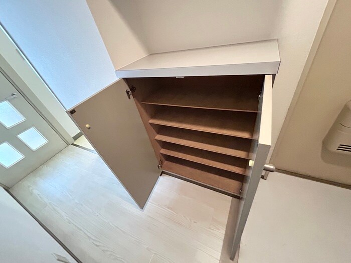 物件内観写真15　(靴箱)