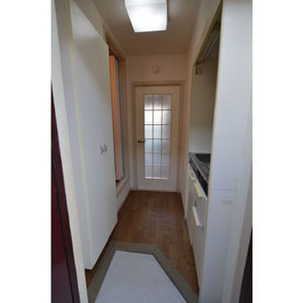 物件内観写真14　(廊下)