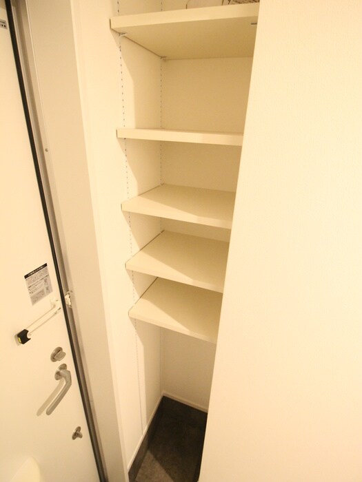 物件内観写真14　(靴箱)