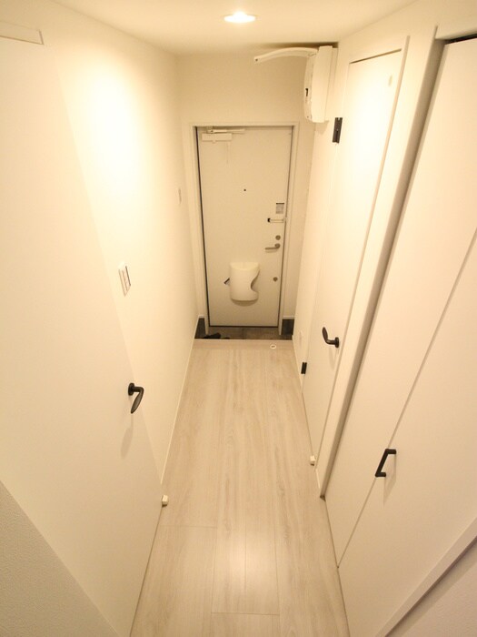 物件内観写真16　(廊下)