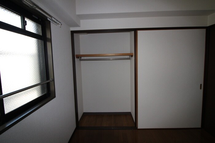 物件内観写真18　(収納)