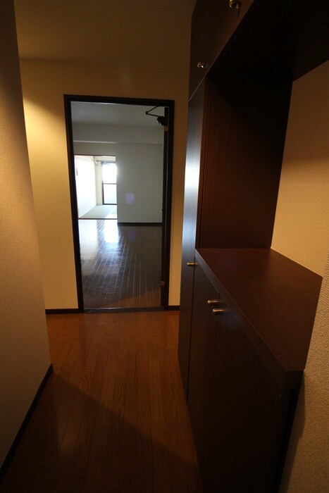 物件内観写真22　(廊下)