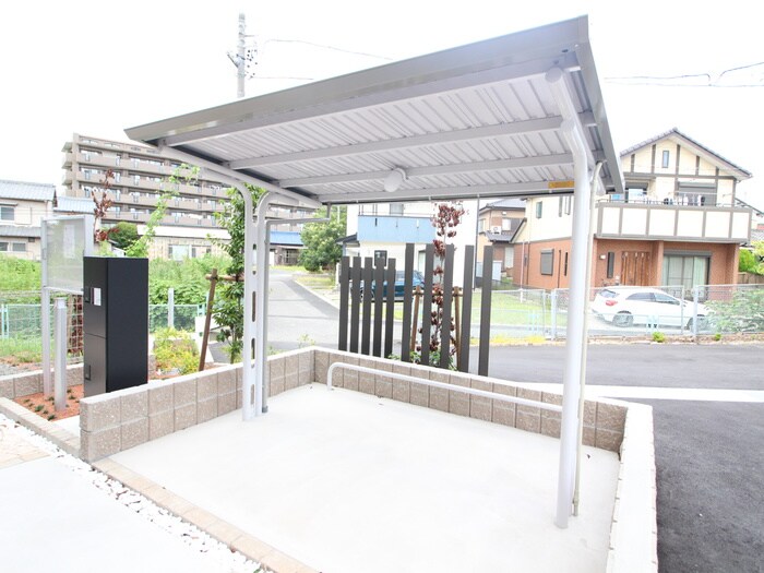 物件外観写真5　(駐輪場)