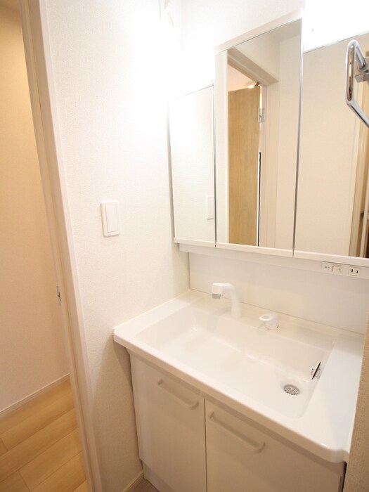 物件内観写真11　(洗面)