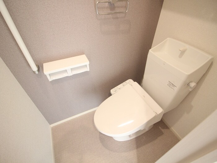 物件内観写真14　(トイレ)