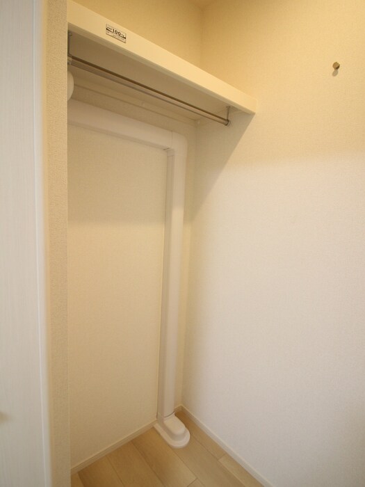 物件内観写真17　(収納)