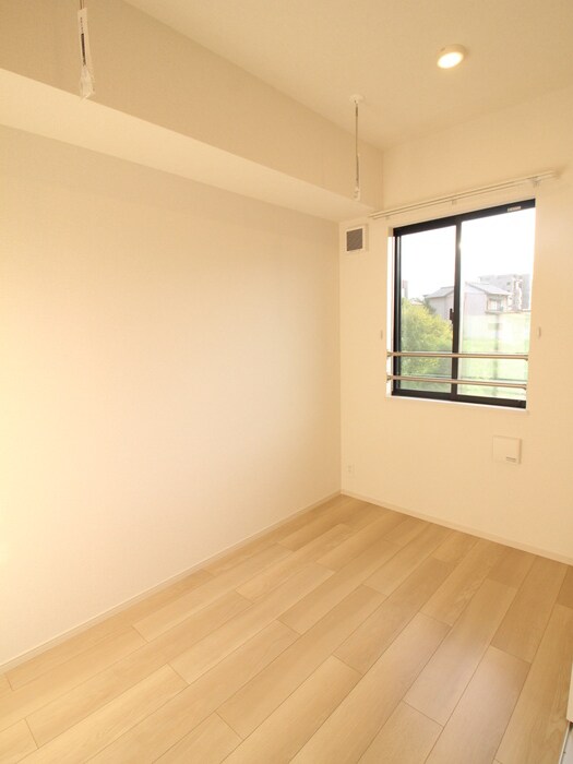 物件内観写真18　(居室)