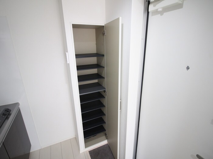 物件内観写真17　(靴箱)