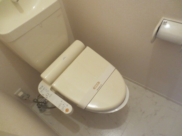 物件内観写真15　(トイレ)