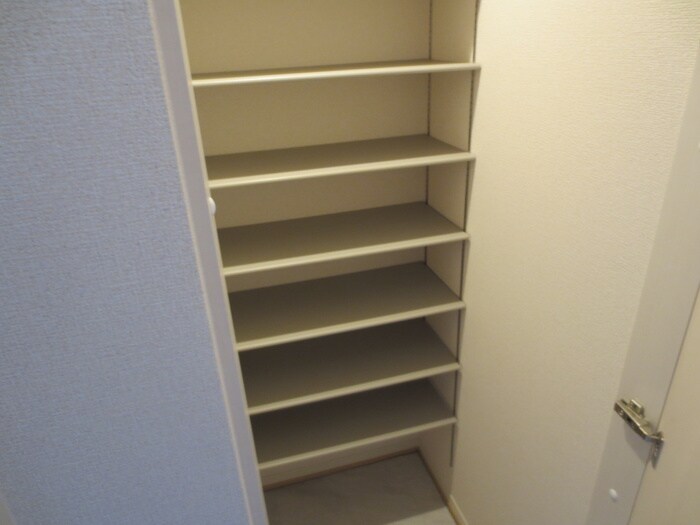 物件内観写真19　(靴箱)