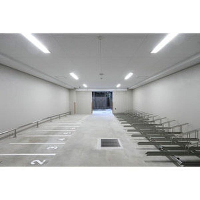 物件外観写真5　(駐輪場)