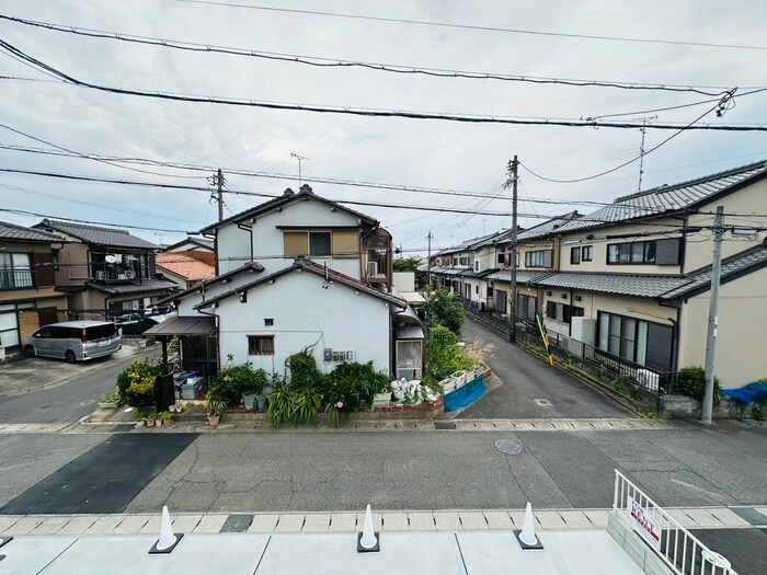 物件内観写真20　(室内からの展望)