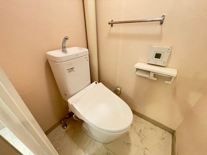 物件内観写真13　(トイレ)