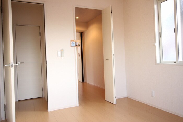 物件内観写真18　(居室)