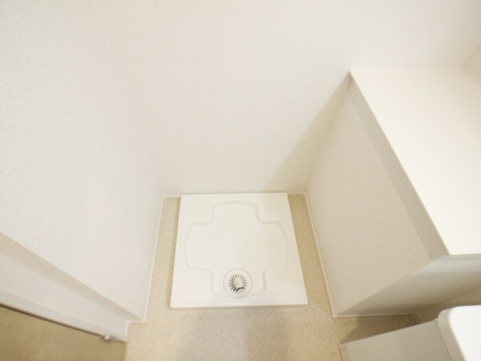 物件内観写真13　(洗濯機置場)