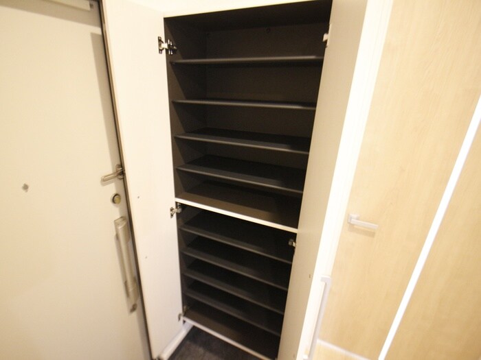 物件内観写真17　(靴箱)