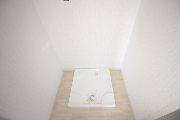 物件内観写真17　(洗濯機置場)