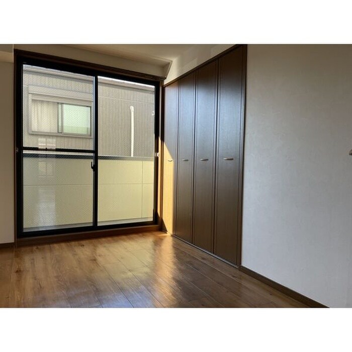 物件内観写真12　(居室)