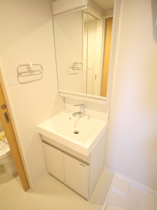 物件内観写真7　(洗面)