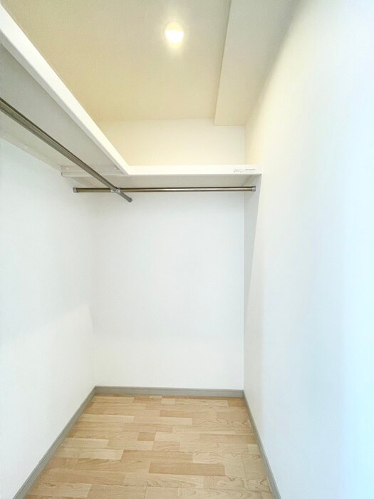 物件内観写真14　(収納)