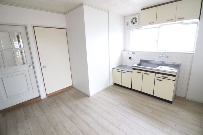 物件内観写真7　(居室)