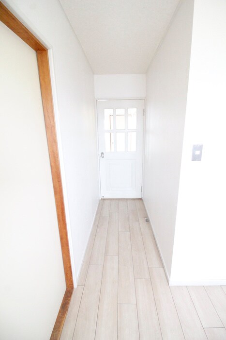 物件内観写真20　(廊下)