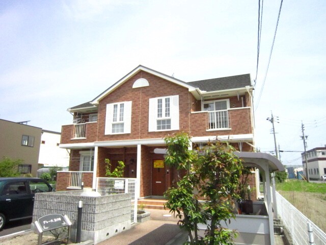 グレ－ス三ツ井の物件外観写真