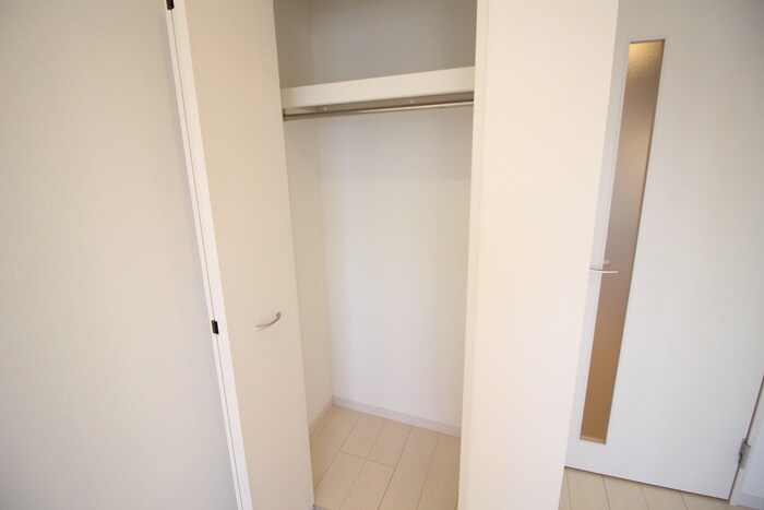 物件内観写真8　(収納)