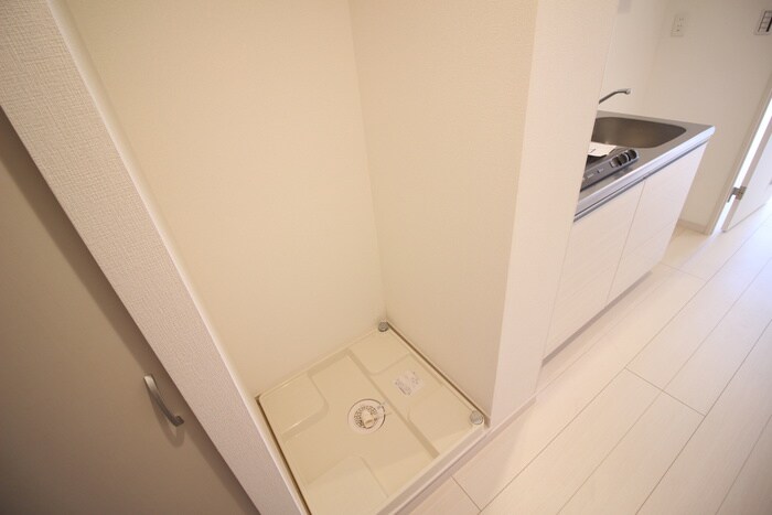 物件内観写真15　(洗濯機置場)