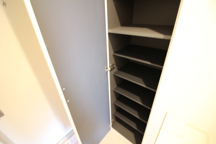 物件内観写真16　(靴箱)