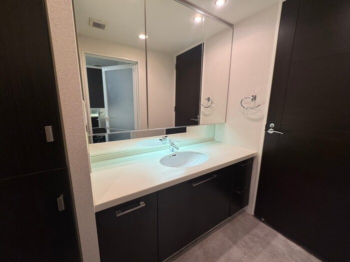 物件内観写真13　(洗面)